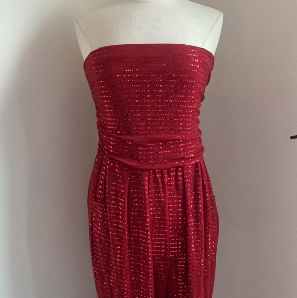 Red Sequin Strapless Jumpsuit NWOT🔥🔥